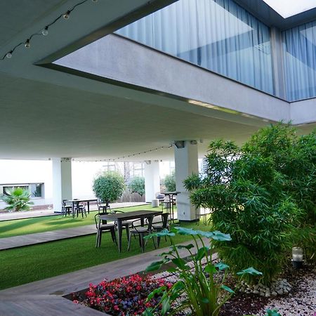 Hotel Villa Odon Villaviciosa de Odón المظهر الخارجي الصورة