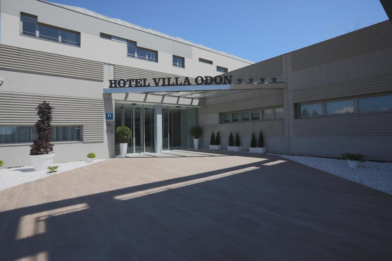 Hotel Villa Odon Villaviciosa de Odón المظهر الخارجي الصورة